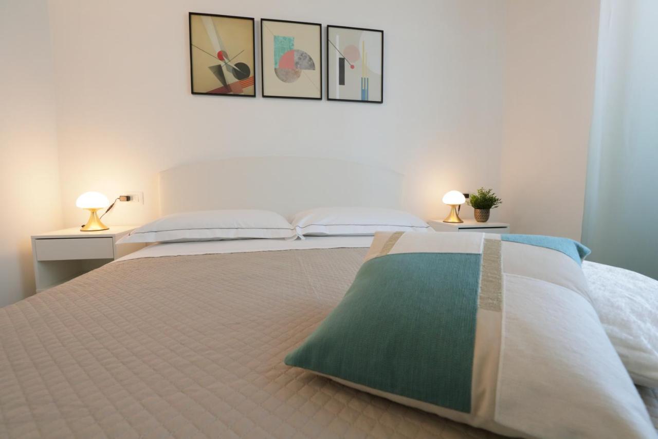 Zuara9Room Rimini Dış mekan fotoğraf